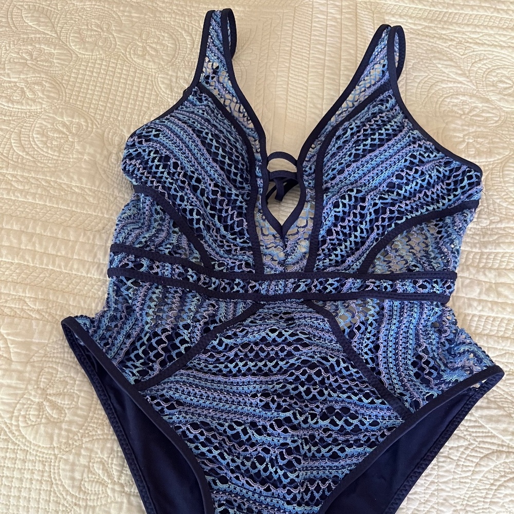 Becca one piece swimsuit